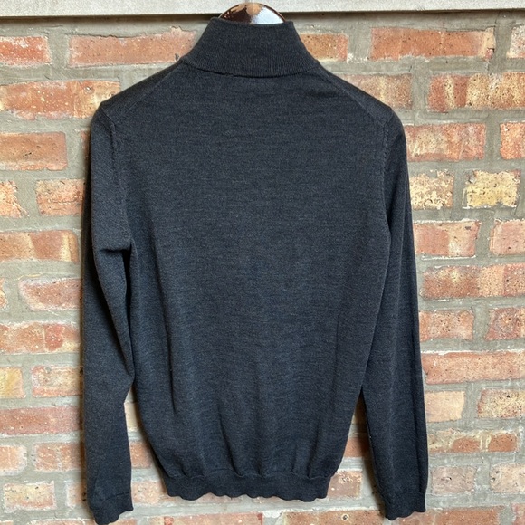 Hugo Boss - Picture 6 of 16